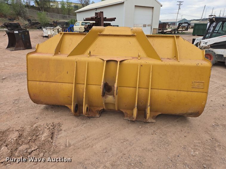 image for item EB1462 Caterpillar wheel loader bucket