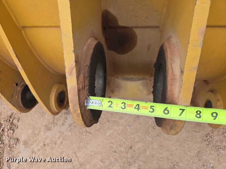 image for item EB1462 Caterpillar wheel loader bucket
