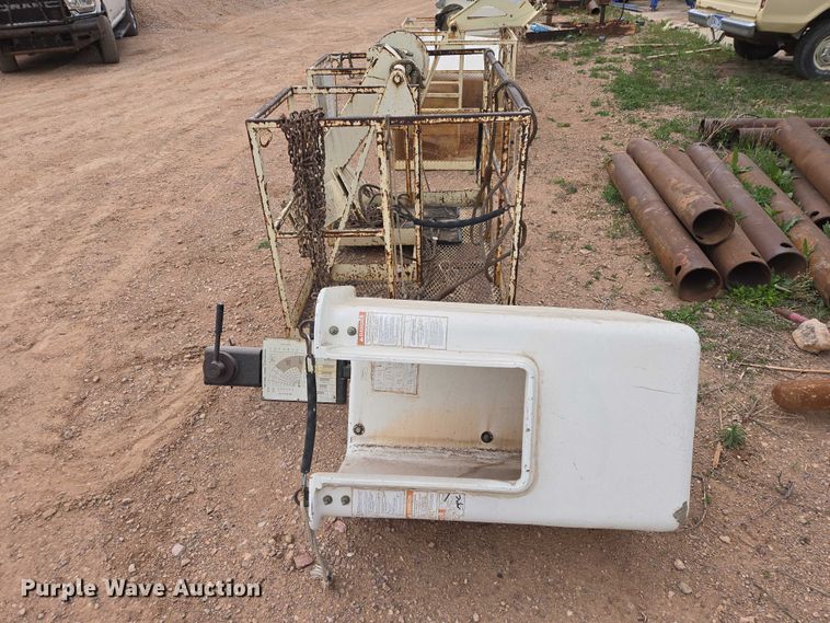 image for item EB1466 (2) aerial lift basket
