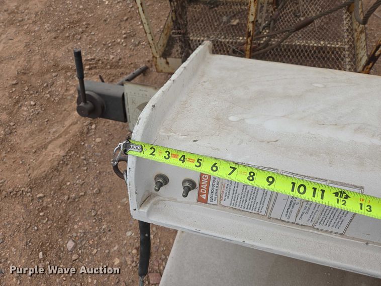 image for item EB1466 (2) aerial lift basket