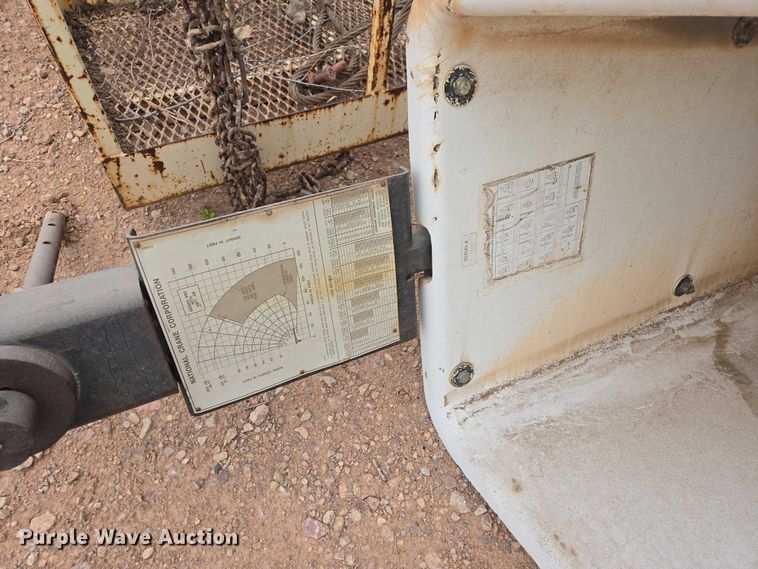 image for item EB1466 (2) aerial lift basket