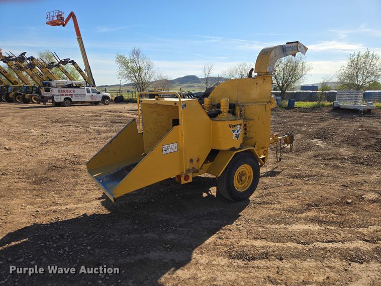 image for item EB1469 1998 Vermeer BC1250A wood chipper