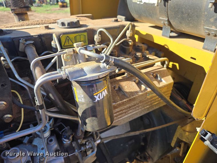 image for item EB1469 1998 Vermeer BC1250A wood chipper