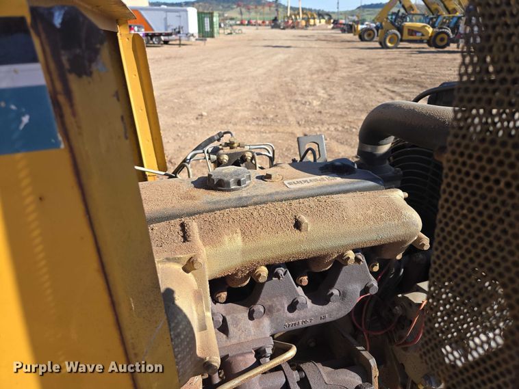image for item EB1469 1998 Vermeer BC1250A wood chipper