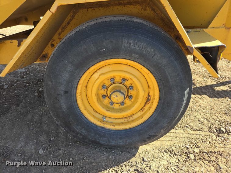 image for item EB1469 1998 Vermeer BC1250A wood chipper