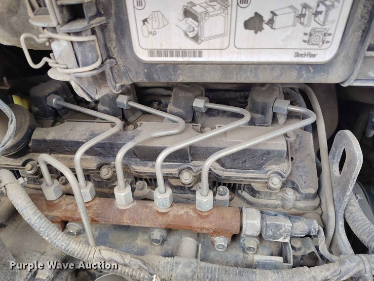 image for item ED0131 2015 Bobcat T650 tracked skid steer loader