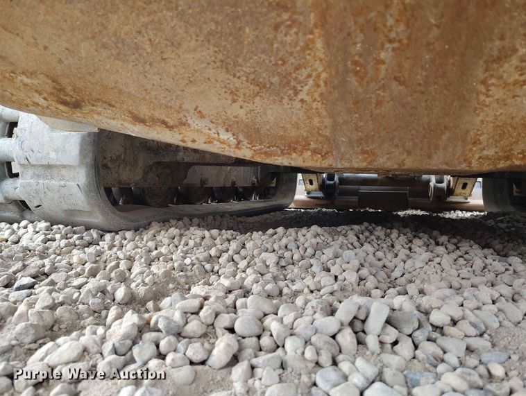 image for item ED0131 2015 Bobcat T650 tracked skid steer loader