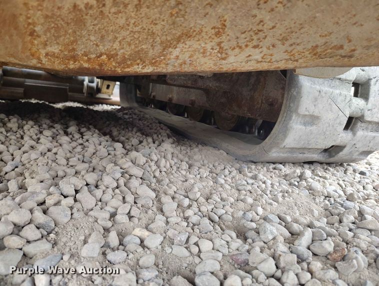 image for item ED0131 2015 Bobcat T650 tracked skid steer loader