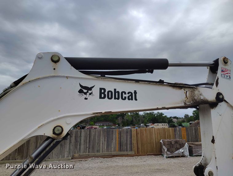 image for item ED0132 2013 Bobcat E35 mini excavator