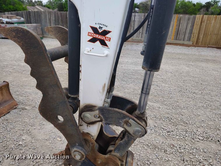 image for item ED0132 2013 Bobcat E35 mini excavator