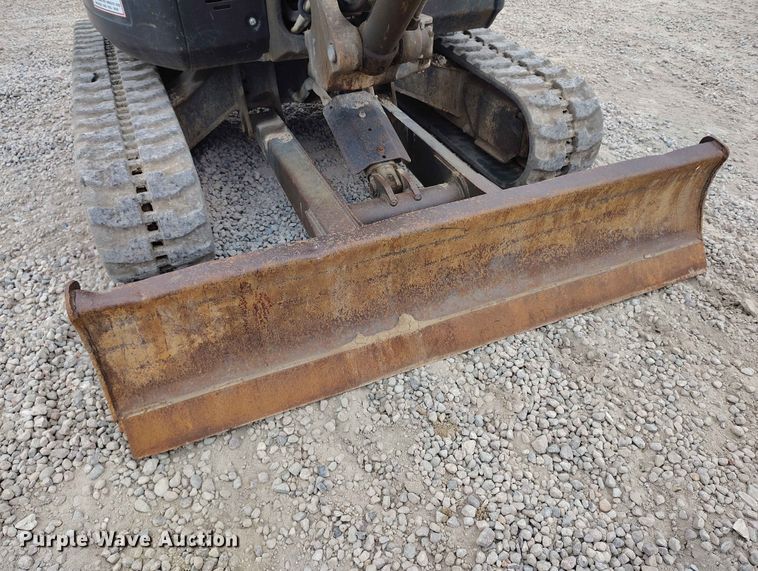 image for item ED0132 2013 Bobcat E35 mini excavator