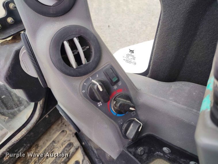 image for item ED0132 2013 Bobcat E35 mini excavator