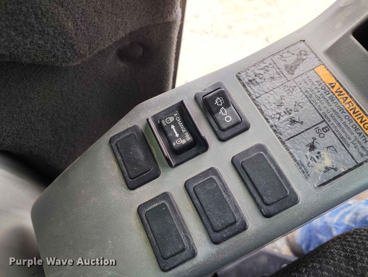 image for item ED0132 2013 Bobcat E35 mini excavator
