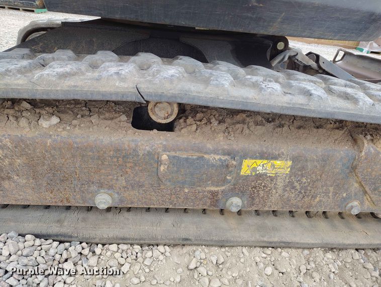 image for item ED0132 2013 Bobcat E35 mini excavator