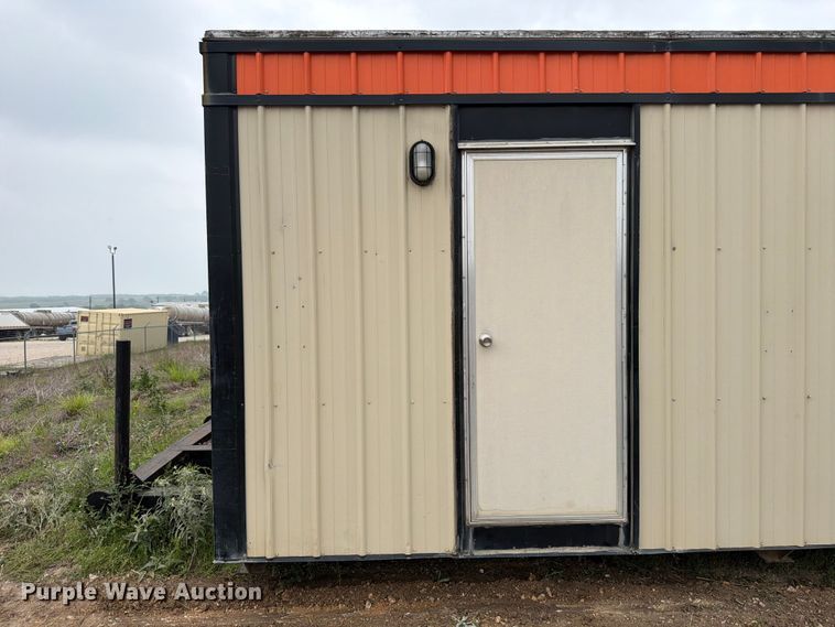 image for item ED5247 Skid mounted living quarters