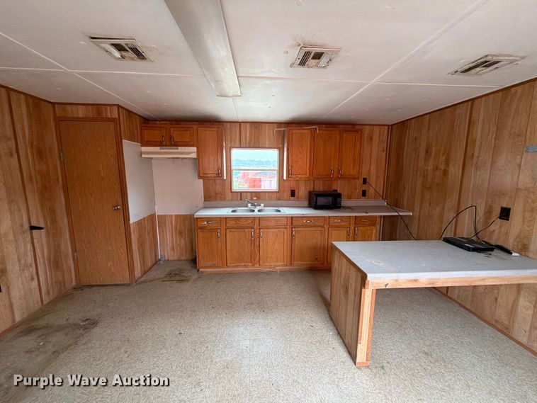 image for item ED5247 Skid mounted living quarters