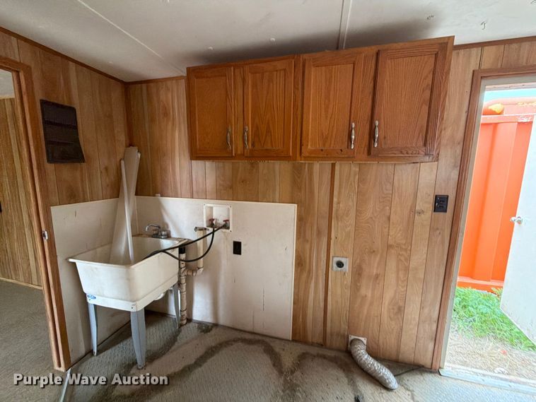 image for item ED5247 Skid mounted living quarters