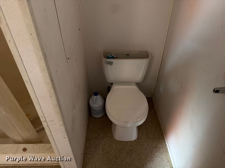 image for item ED5247 Skid mounted living quarters