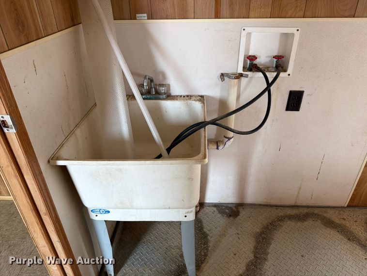 image for item ED5247 Skid mounted living quarters