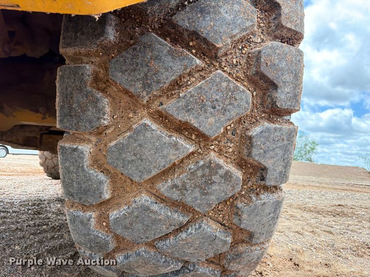 image for item ED5286 2022 John Deere 460E articulated haul truck