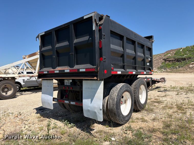image for item ED5292 2005 Davis end dump pup trailer
