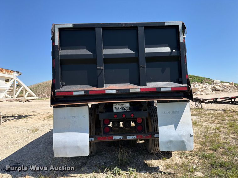 image for item ED5292 2005 Davis end dump pup trailer