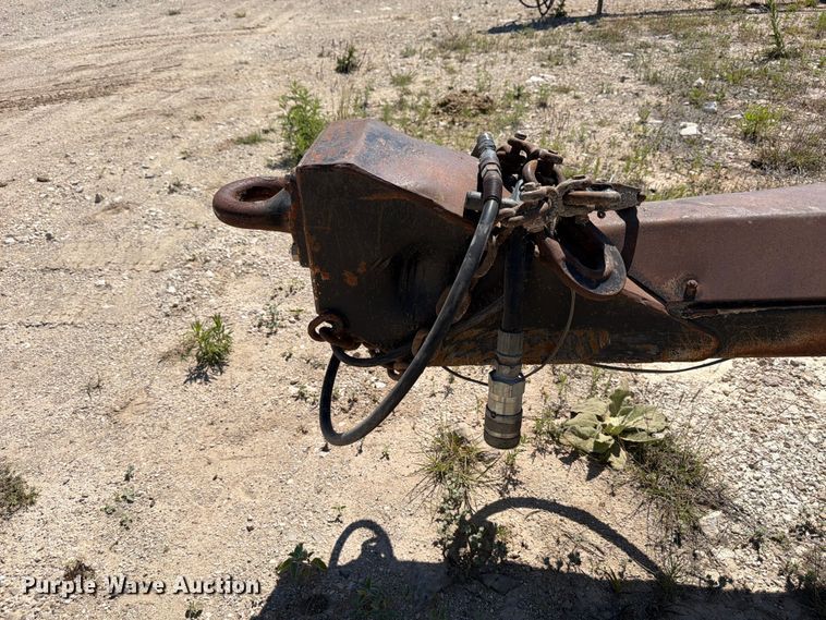 image for item ED5292 2005 Davis end dump pup trailer