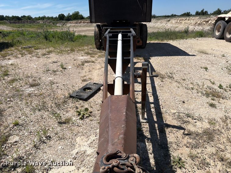 image for item ED5292 2005 Davis end dump pup trailer