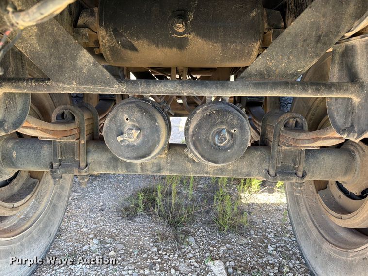 image for item ED5292 2005 Davis end dump pup trailer