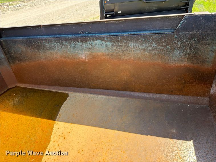 image for item ED5292 2005 Davis end dump pup trailer