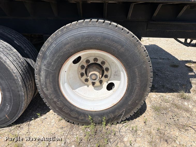 image for item ED5292 2005 Davis end dump pup trailer