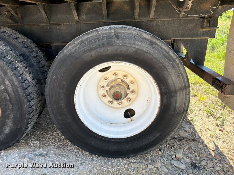 image for item ED5292 2005 Davis end dump pup trailer