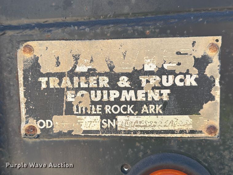 image for item ED5292 2005 Davis end dump pup trailer
