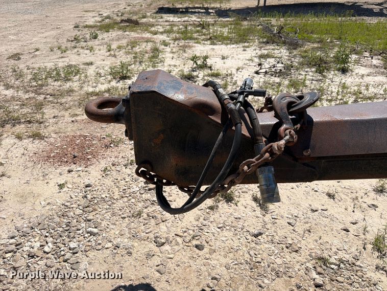 image for item ED5293 2005 Davis end dump pup trailer