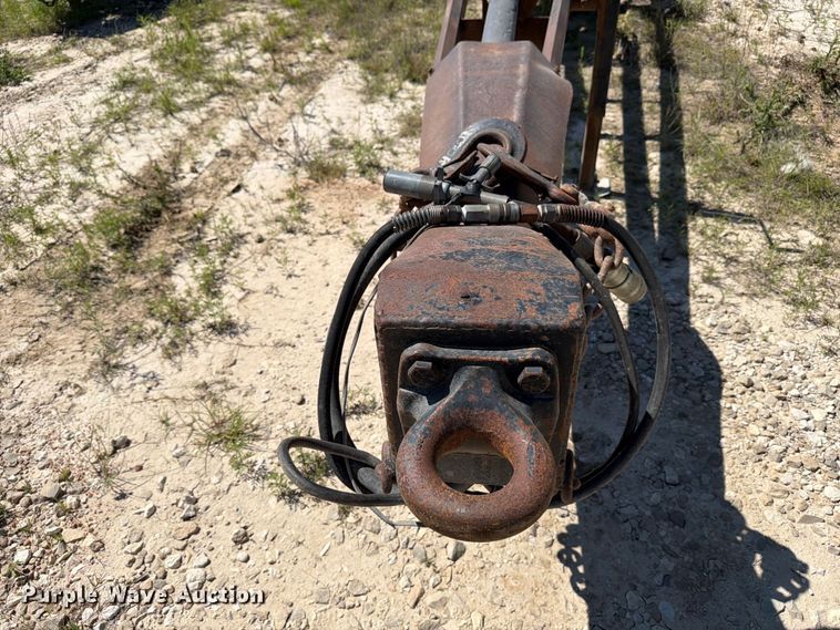 image for item ED5293 2005 Davis end dump pup trailer