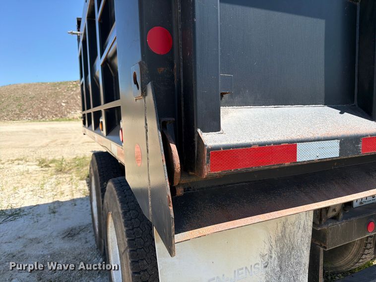 image for item ED5293 2005 Davis end dump pup trailer