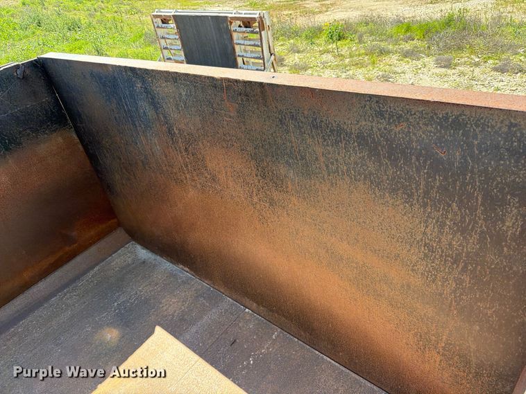 image for item ED5293 2005 Davis end dump pup trailer