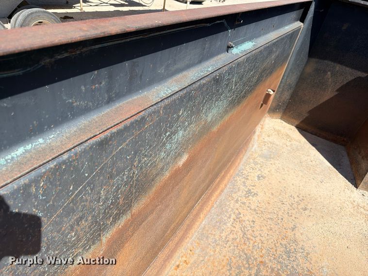 image for item ED5293 2005 Davis end dump pup trailer
