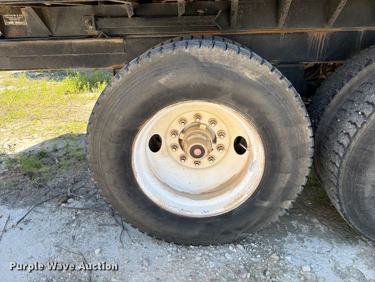 image for item ED5293 2005 Davis end dump pup trailer