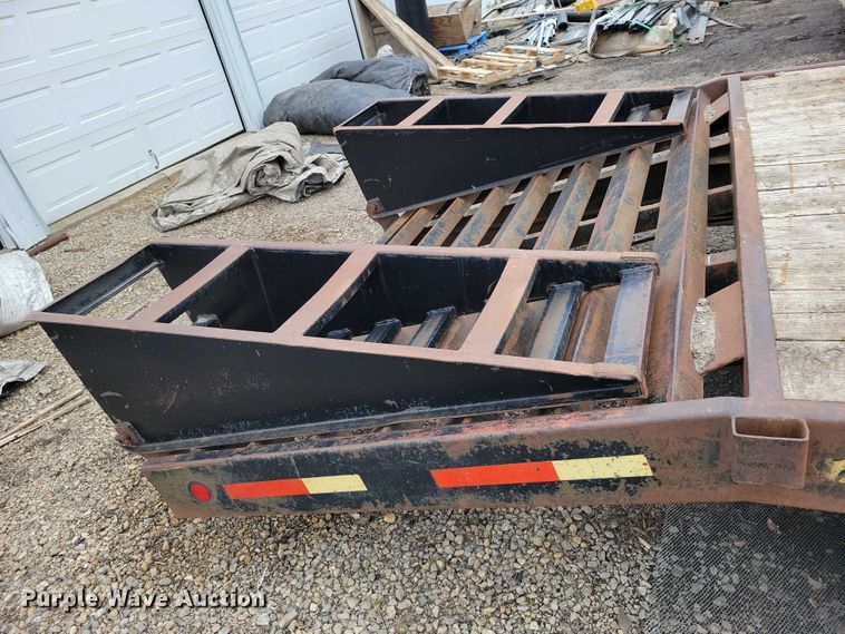 image for item EE0929 1989 Felling FT-20 equipment trailer