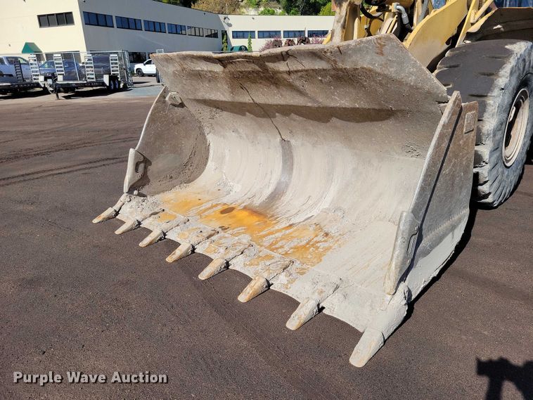 image for item EE1007 2006 Caterpillar 966H wheel loader