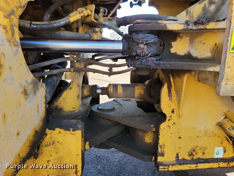 image for item EE1007 2006 Caterpillar 966H wheel loader