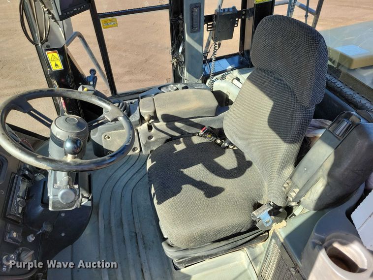 image for item EE1007 2006 Caterpillar 966H wheel loader