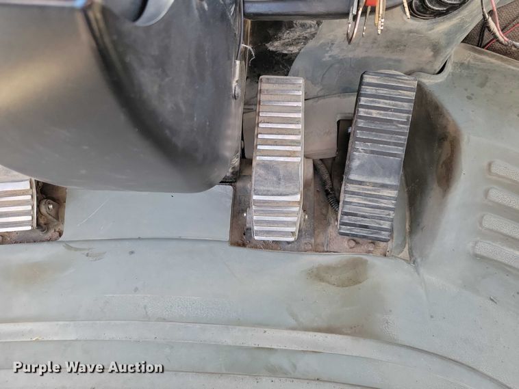 image for item EE1007 2006 Caterpillar 966H wheel loader