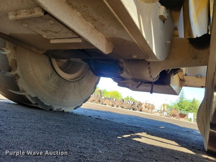 image for item EE1007 2006 Caterpillar 966H wheel loader