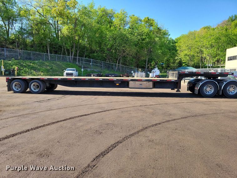 image for item EE1008 2000 Wabash drop deck equipment trailer