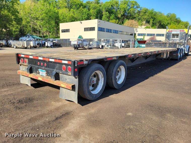 image for item EE1008 2000 Wabash drop deck equipment trailer