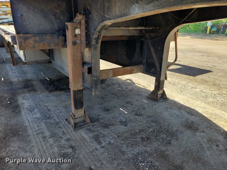 image for item EE1008 2000 Wabash drop deck equipment trailer