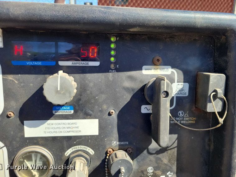 image for item EE1009 Miller Trailblazer 302 Air Pak welder/generator