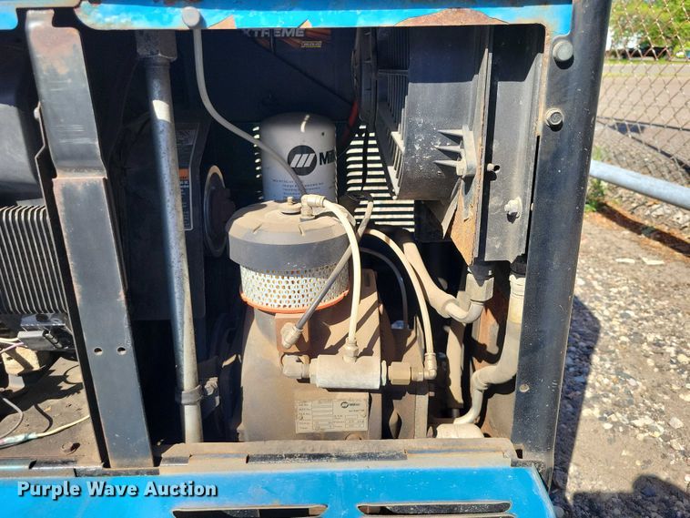 image for item EE1009 Miller Trailblazer 302 Air Pak welder/generator